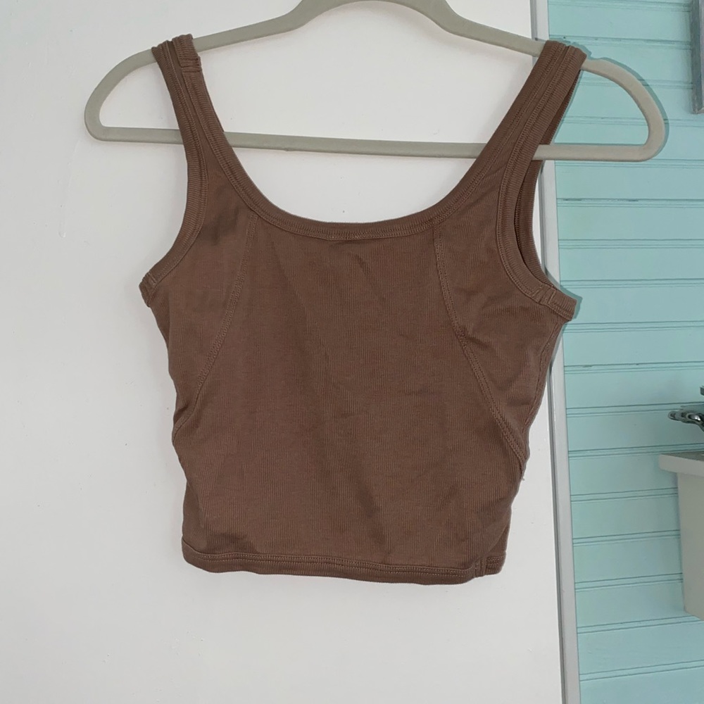 lululemon athletic crop top